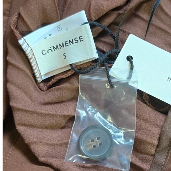 Commense Asymmetrical Pleated Skirt Brown Button Pockets S NWT Modern Minimalist - Picture 7 of 9